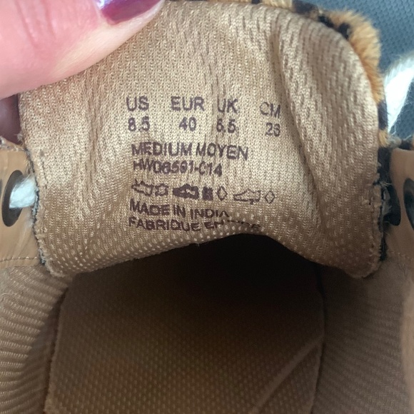 Animal Print Flats/ Loafers with synthetic fur - Picture 11 of 13